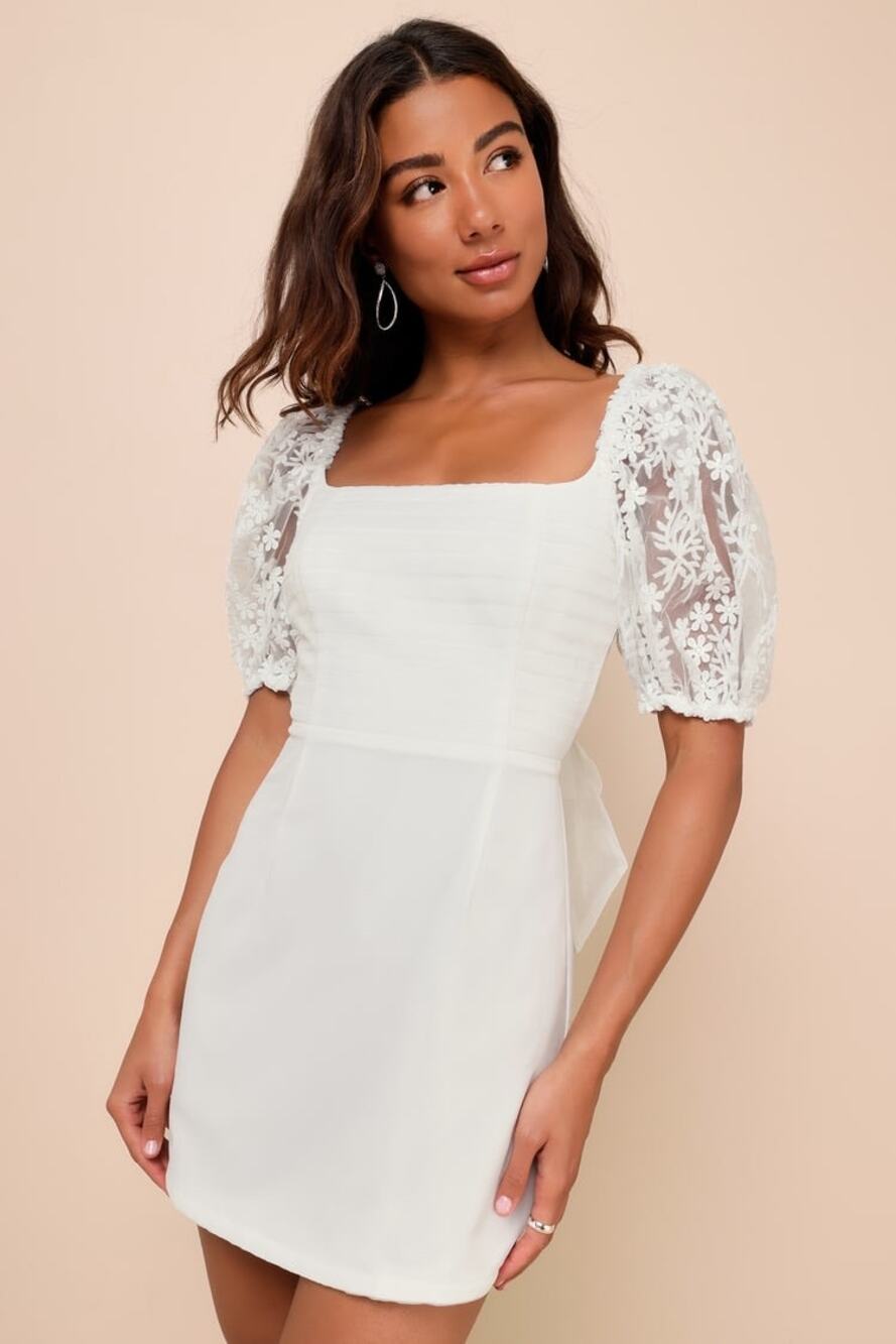 NWT Lulus Charming Potential White Organza Backless Puff Sleeve Mini Dress Sz M